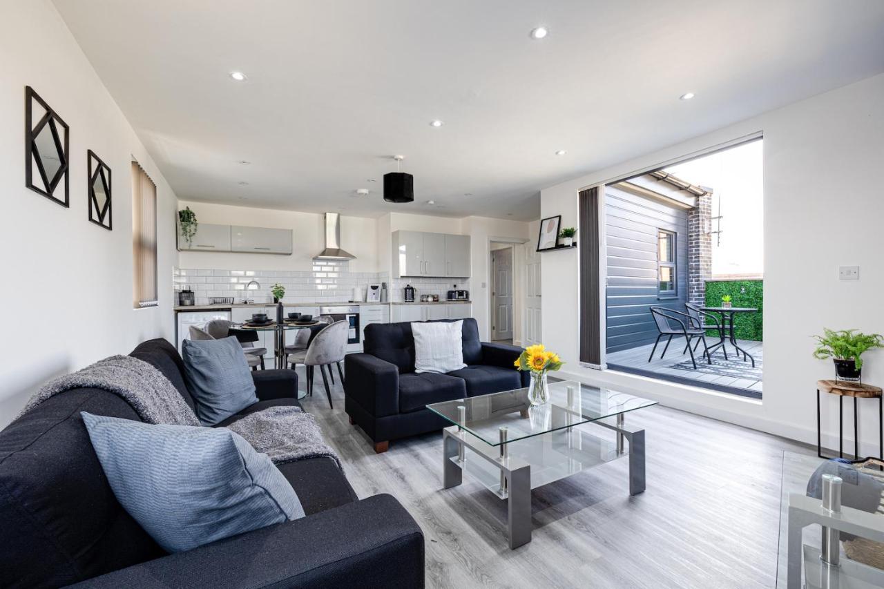 Top Floor Apartment With Private Balcony In Stockport Centre By Hass Haus ภายนอก รูปภาพ