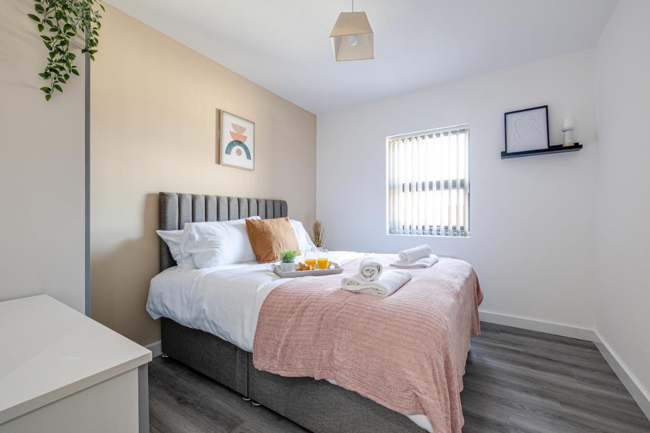 Top Floor Apartment With Private Balcony In Stockport Centre By Hass Haus ภายนอก รูปภาพ