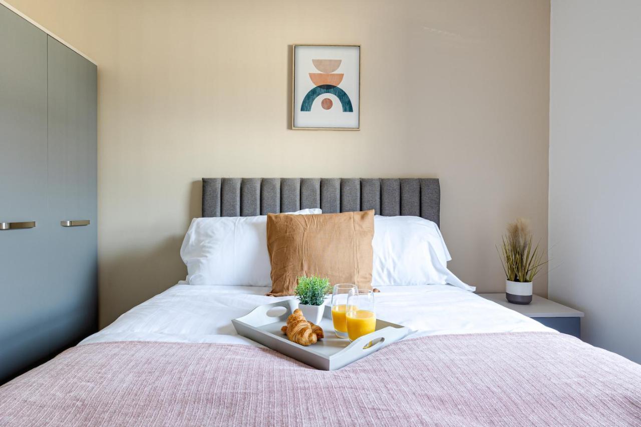 Top Floor Apartment With Private Balcony In Stockport Centre By Hass Haus ภายนอก รูปภาพ