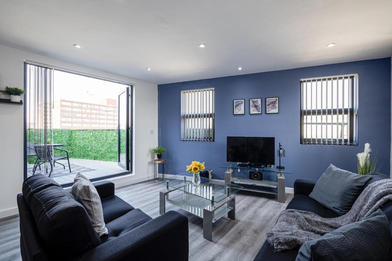 Top Floor Apartment With Private Balcony In Stockport Centre By Hass Haus ภายนอก รูปภาพ