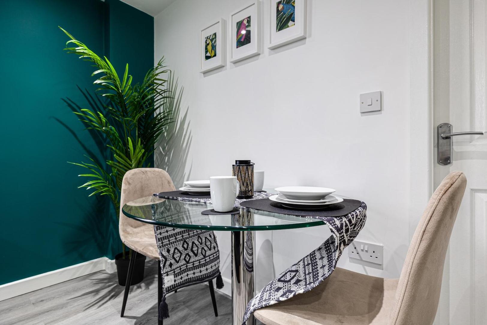Top Floor Apartment With Private Balcony In Stockport Centre By Hass Haus ภายนอก รูปภาพ